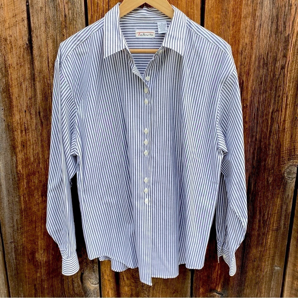 Talbots 'Perfect' Shirt Blue and White Striped long sleeves with cuffs. Size L
